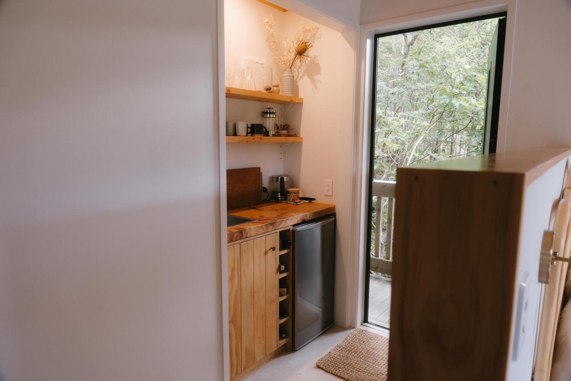 Treetop Tranquility At Rekindle Tree Houses Opua Exterior foto