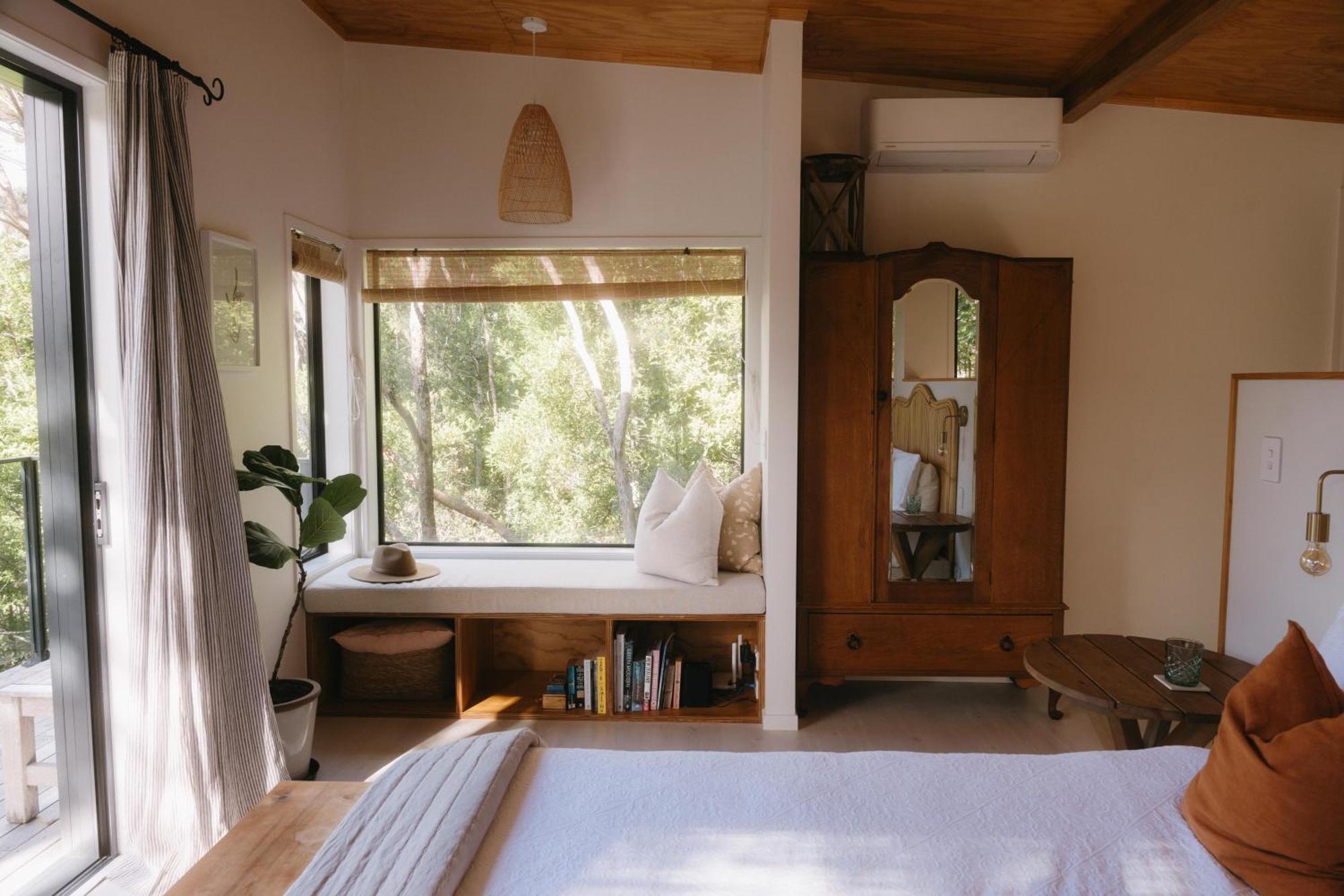 Treetop Tranquility At Rekindle Tree Houses Opua Exterior foto